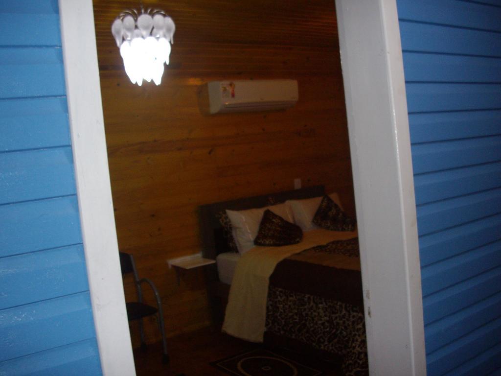 Pousada Cristal Serra Cambará Kamer foto